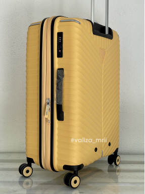 Чемодан Snowball 05103 - средний размер - желтый