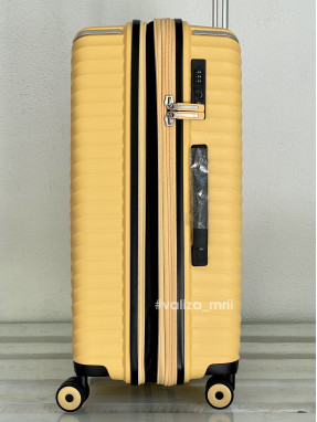 Чемодан Snowball 05103 - средний размер - желтый