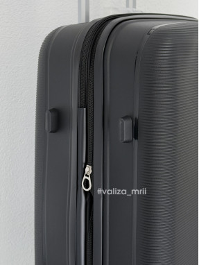 Валіза з поліпропілену - середній розмір - 081 - чорний