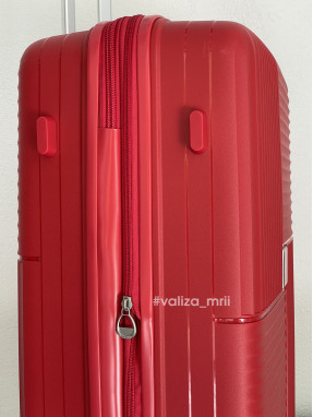 Валіза Snowball 20403 - середній розмір - червоний