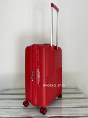 Валіза Snowball 20403 - середній розмір - червоний