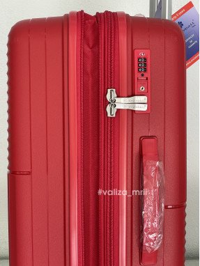 Валіза Snowball 20403 - середній розмір - червоний