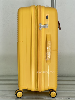Валіза Snowball 20403 - середній розмір - жовтий