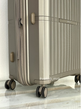 Валіза Airtex Paris 249 - середній розмір - шампань