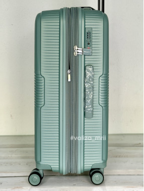 Валіза 251 Airtex Paris - середній розмір - зелений