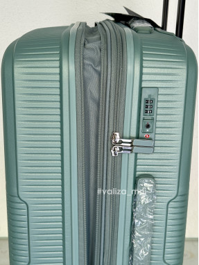 Валіза 251 Airtex Paris - середній розмір - зелений