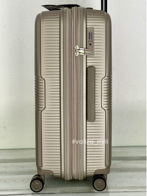 Чемодан 251 Airtex Paris - средний размер - бежевый