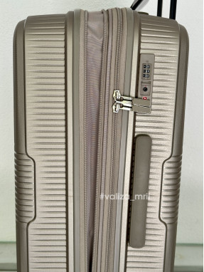 Чемодан 251 Airtex Paris - средний размер - бежевый