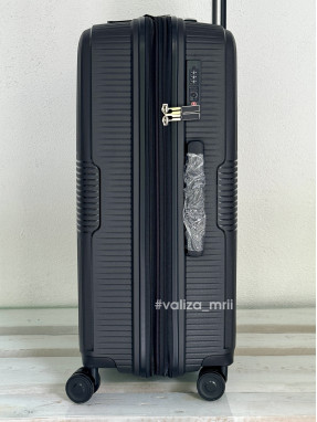 Чемодан 251 Airtex Paris - средний размер - черный