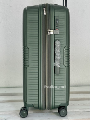 Чемодан 251 Airtex Paris - средний размер - темно-зеленый