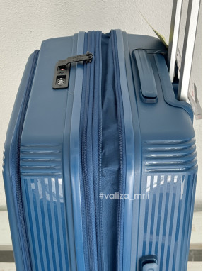 Чемодан Airtex Paris 647 - средний размер - синий