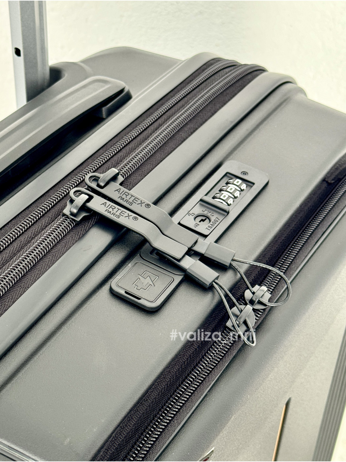 Валіза Airtex Paris 647 - ручна поклажа - чорний — купити у Києві