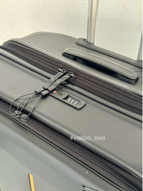 Валіза Airtex Paris 647 - великий розмір - чорний