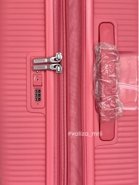 Валіза American Tourister 7675 - середній розмір - кораловий