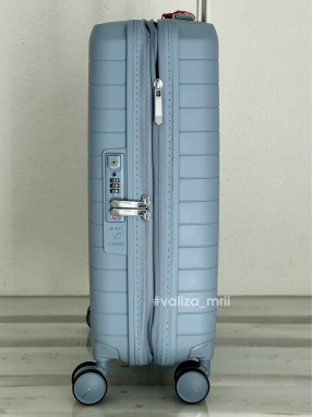 Валіза American Tourister FastForward - ручна поклажа - блакитний