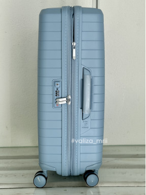 Валіза American Tourister FastForward - середній розмір - блакитний