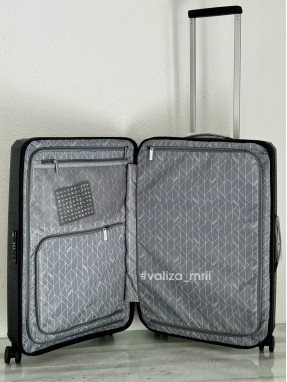 Валіза American Tourister FastForward - середній розмір - чорний