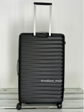 Чемодан American Tourister FastForward - большой размер - черный