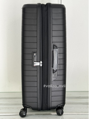 Чемодан American Tourister FastForward - большой размер - черный