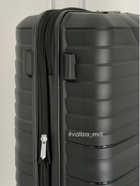 Валіза American Tourister Flytwist - середній розмір - чорний