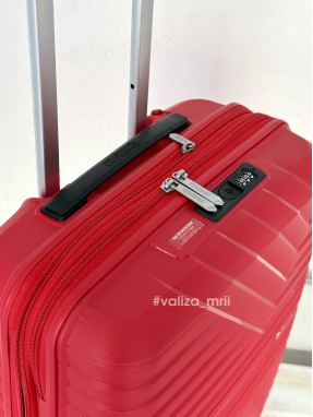 Валіза American Tourister Flytwist - ручна поклажа - червоний