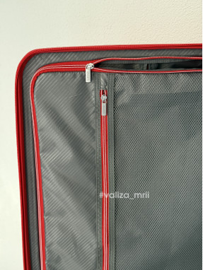 Валіза American Tourister Flytwist - середній розмір - червоний