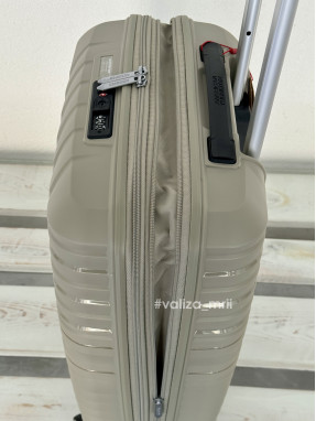 Чемодан American Tourister Flytwist - ручная кладь - бежевый