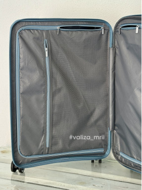 Чемодан American Tourister Flytwist - средний размер - голубой