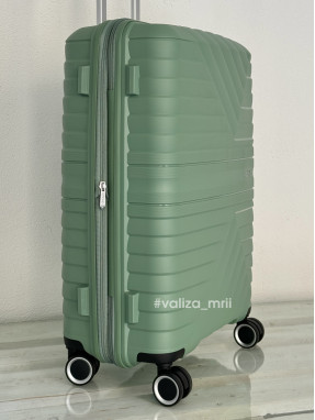 Валіза American Tourister Flytwist - середній розмір - зелений