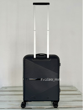 Чемодан American Tourister Airconic BLACK