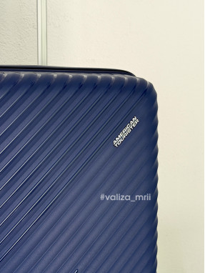 Чемодан American Tourister Diablast - средний размер - синий