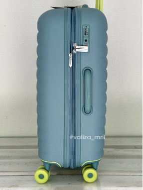 Чемодан American Tourister Neovibe - средний размер - мятный