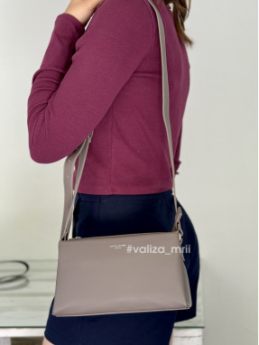 Женская сумка их экокожи David Jones CM7815 - темный тауп