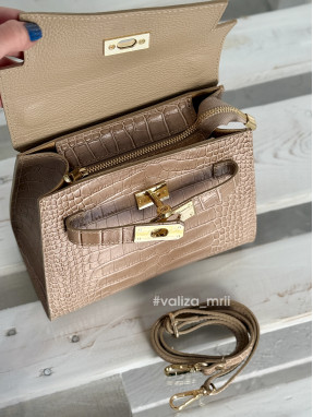 Жіноча сумка з тисненням під крокодила Італія 02733_C - світлий тауп