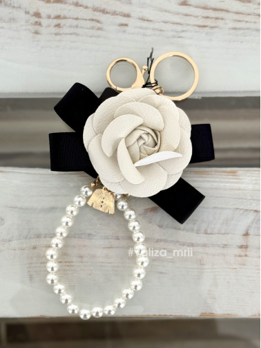 Брелок прикраса на сумку або рюкзак - BRrose - Білий