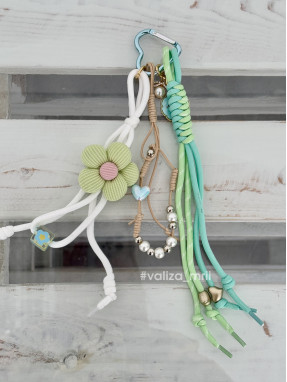 Брелок прикраса на сумку або рюкзак - BRknitflower - Салатовий