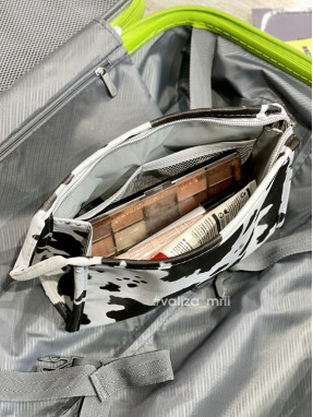 Косметичка с принтом «Коровка»