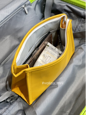 Яркая косметичка - желтый