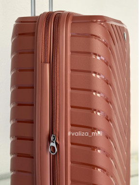 Валіза з поліпропілену - середній розмір - V&V Travel 8025 - рудий
