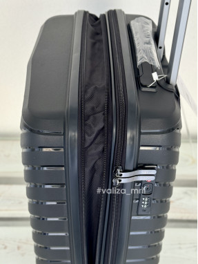 Валіза з поліпропілену - ручна поклажа - V&V Travel 8025 - чорний