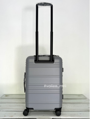 Валіза з полікарбонату - ручна поклажа - V&V Travel 8030 - срібний