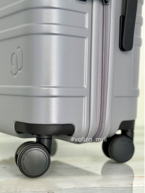Валіза з полікарбонату - ручна поклажа - V&V Travel 8030 - срібний