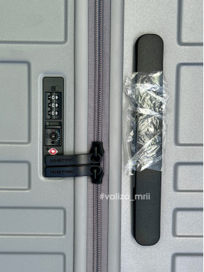 Валіза з полікарбонату - середній розмір - V&V Travel 8030 - срібний