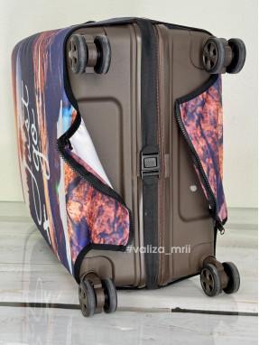 Плотный чехол на чемодан - средний размер - "Just go"