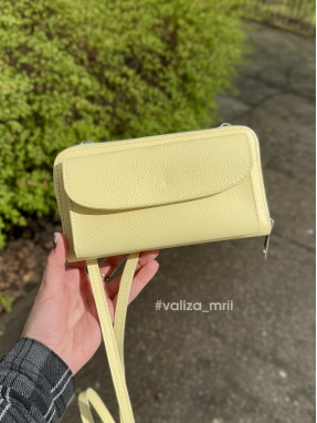 Кошелек с чехлом для телефона 03046 Virginia Conti - светло-желтый