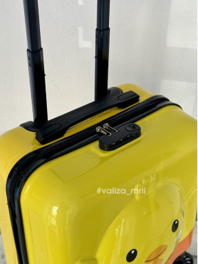 Детский чемодан 174 "Yellow Chick"